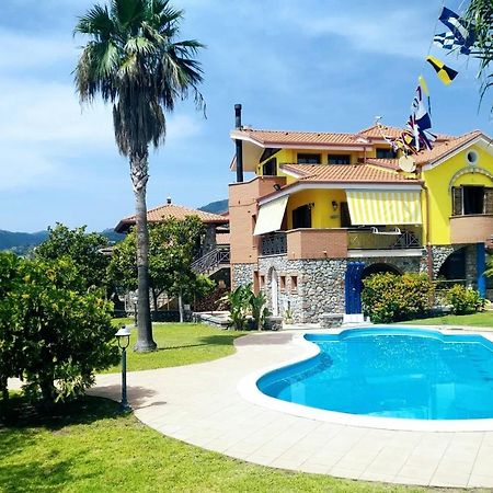 Elios Bed And Breakfast In Villa - Fuscaldo Pietrapiana Bagian luar foto