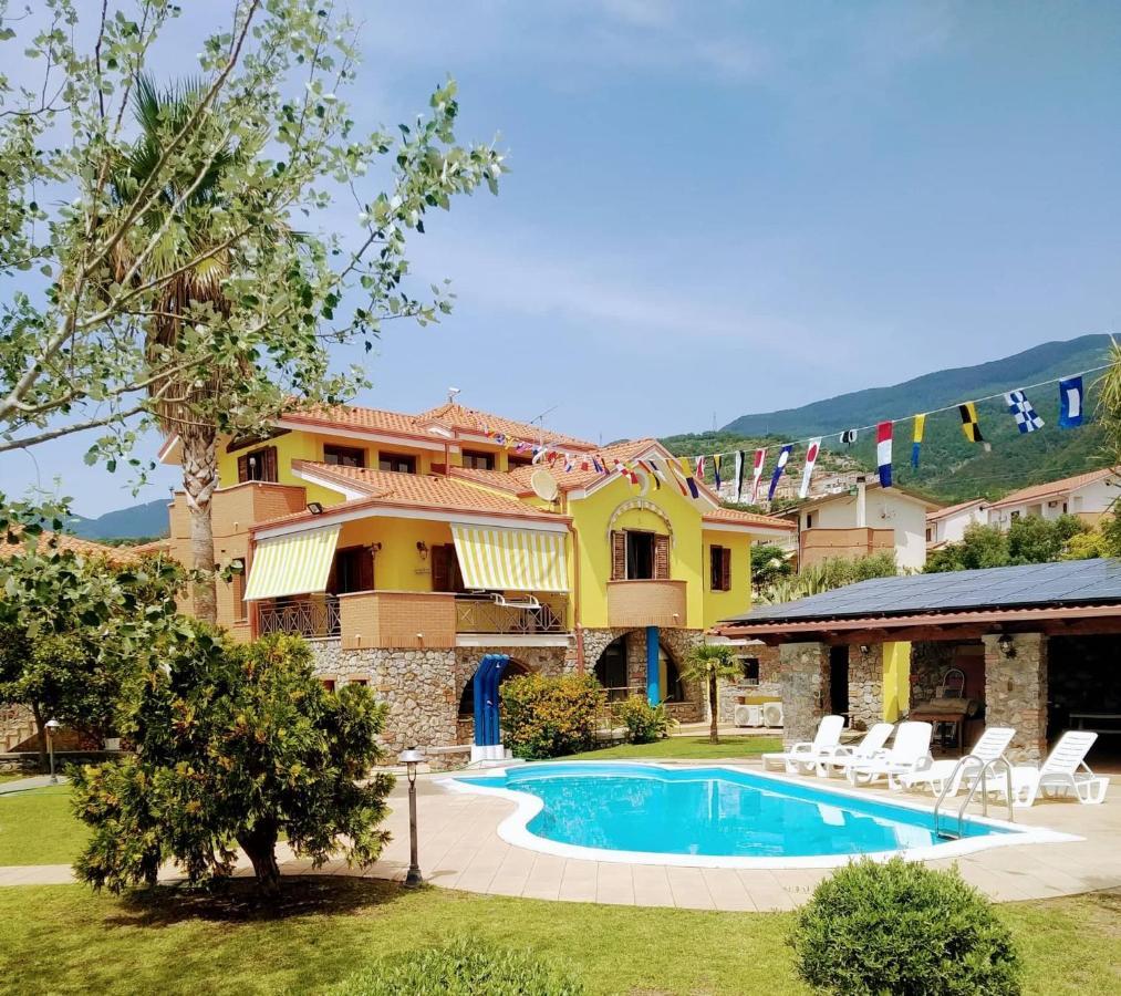 Elios Bed And Breakfast In Villa - Fuscaldo Pietrapiana Bagian luar foto
